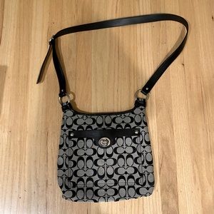 Coach logo grey and black hand bag
